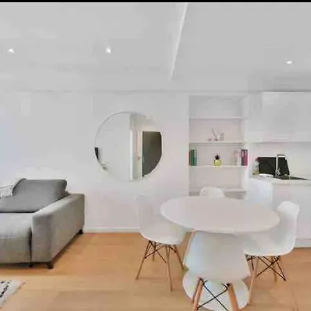 Beautiful 2-room On The Croisette In * 칸느