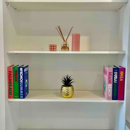 Beautiful 2-room On The Croisette In 칸느